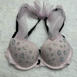 NWT gem Victoria’s Secret push-up bra 32c